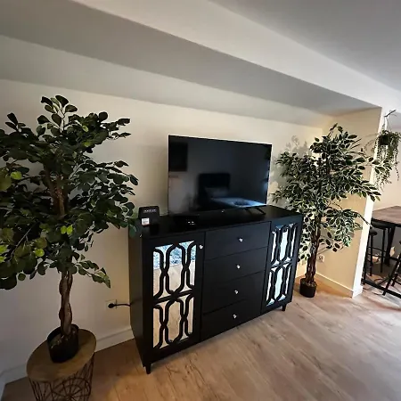 Studio-apartment Im Gruenen Fuer 1-2 Personen